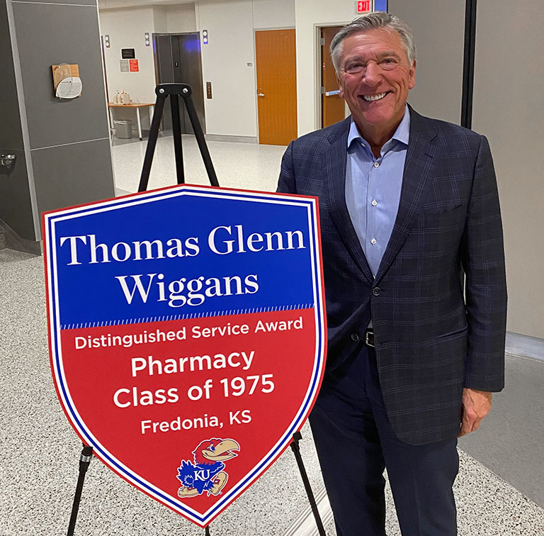 Fredonia native Tom Wiggans received the 2022 KU School of Pharmacy Distinguished Service Award April 29 at the School of Pharmacy Building.